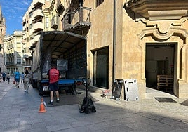 La tienda 'Levis' en la calle Toro cierra.