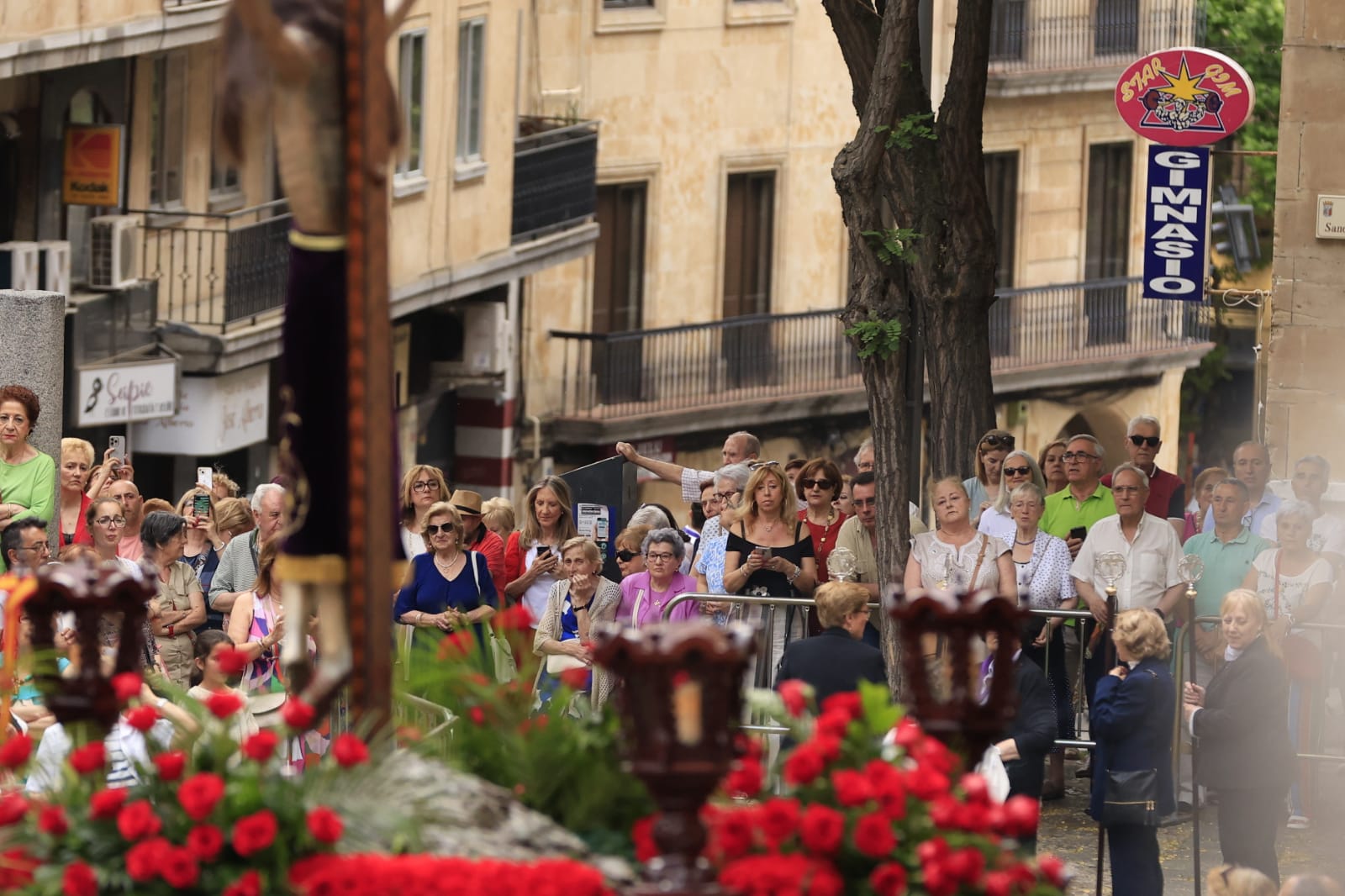 La procesión del Cristo de los Milagros, en imágenes