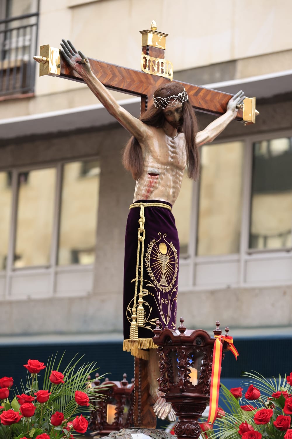 La procesión del Cristo de los Milagros, en imágenes