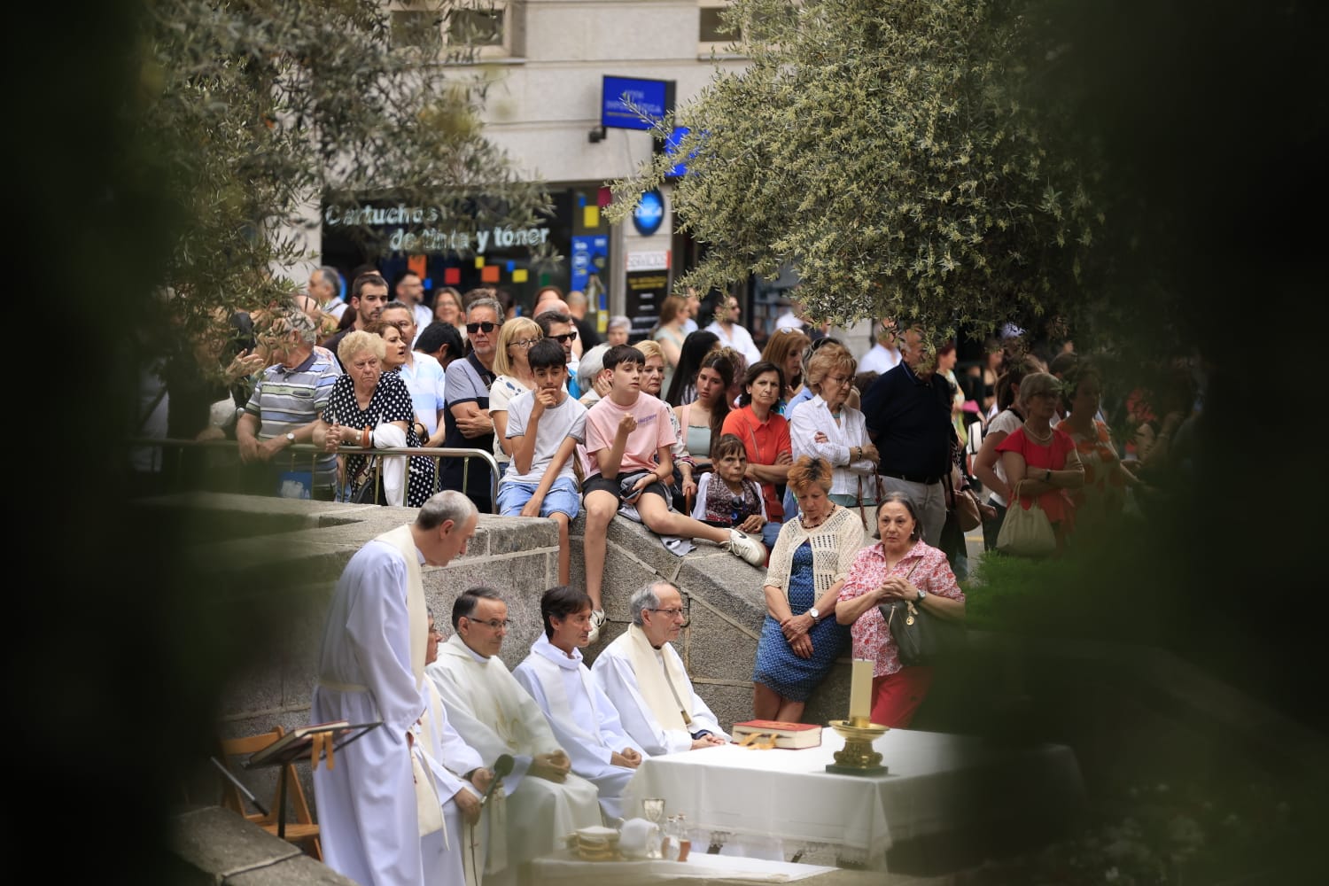 La procesión del Cristo de los Milagros, en imágenes