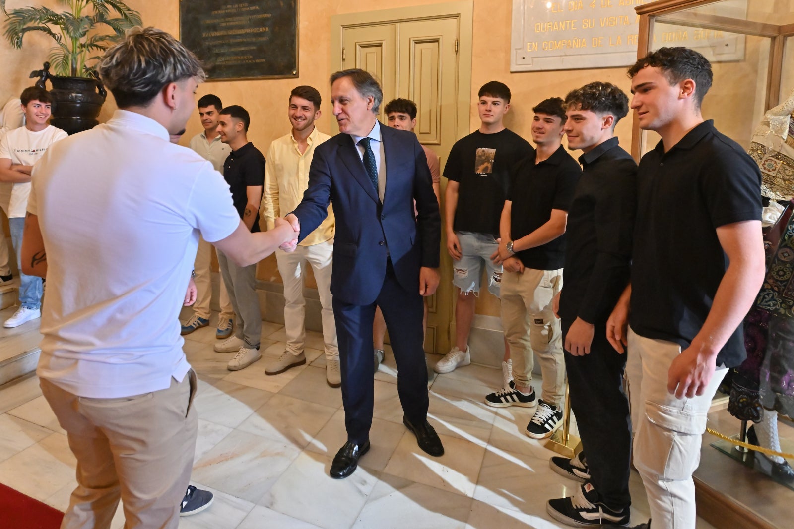 El Ayuntamiento reconoce el éxito logrado por el Juvenil A de Unionistas