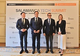 Carlos García Carbayo y Juan Manuel Corchado, en la presentación del Salamanca Tech Summit.