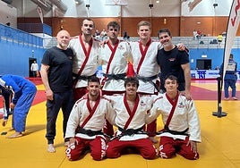 Los judocas que lucharán por el ascenso a la Primera División de la Liga Nacional de Judo.