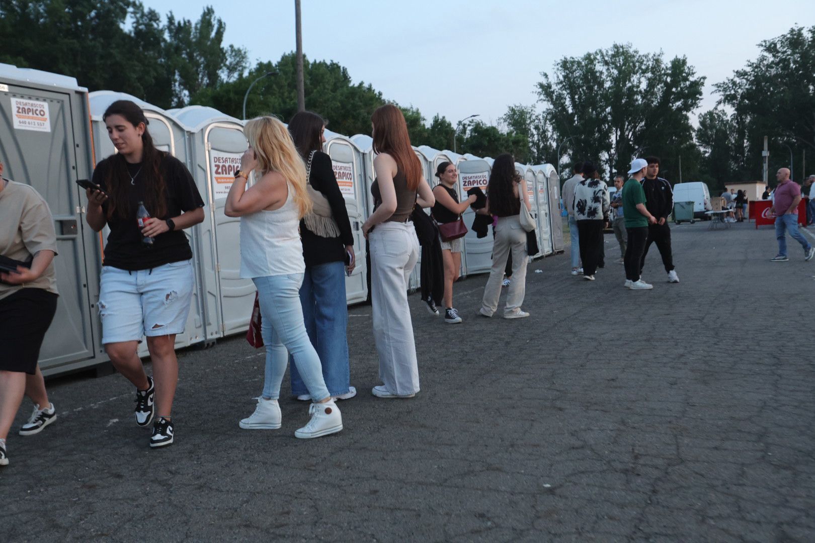 El ambiente de Panorama en Salamanca: colas, chiringuitos a tope y ganas de fiesta