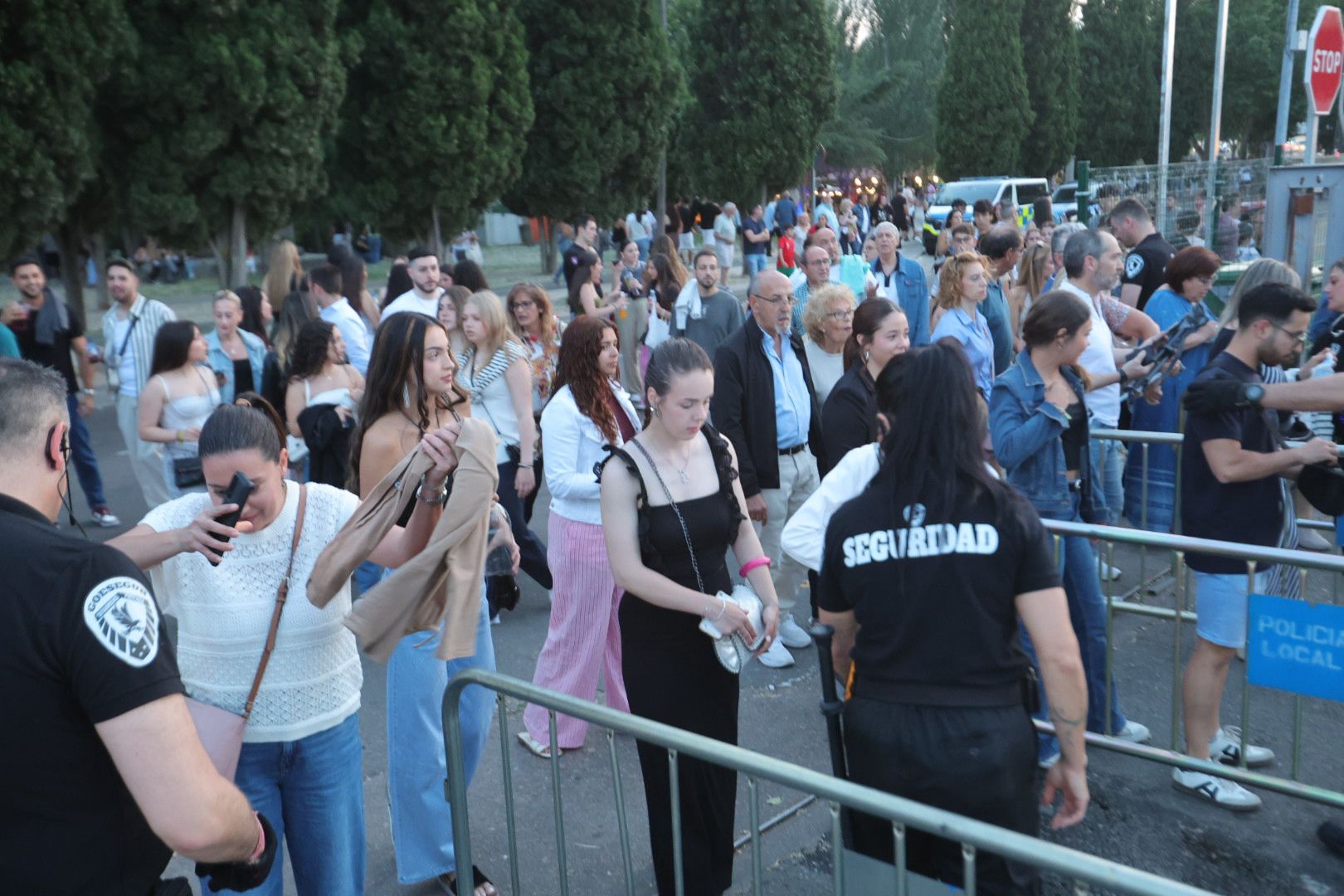 El ambiente de Panorama en Salamanca: colas, chiringuitos a tope y ganas de fiesta
