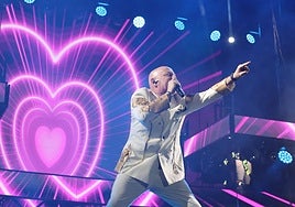 Lito Garrido, maestro de ceremonias de Panorama, sobre el escenario