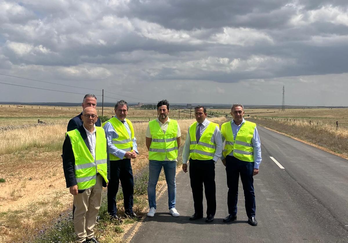 Renovado el pavimento de la carretera SA-305 que une Salamanca con Ledesma
