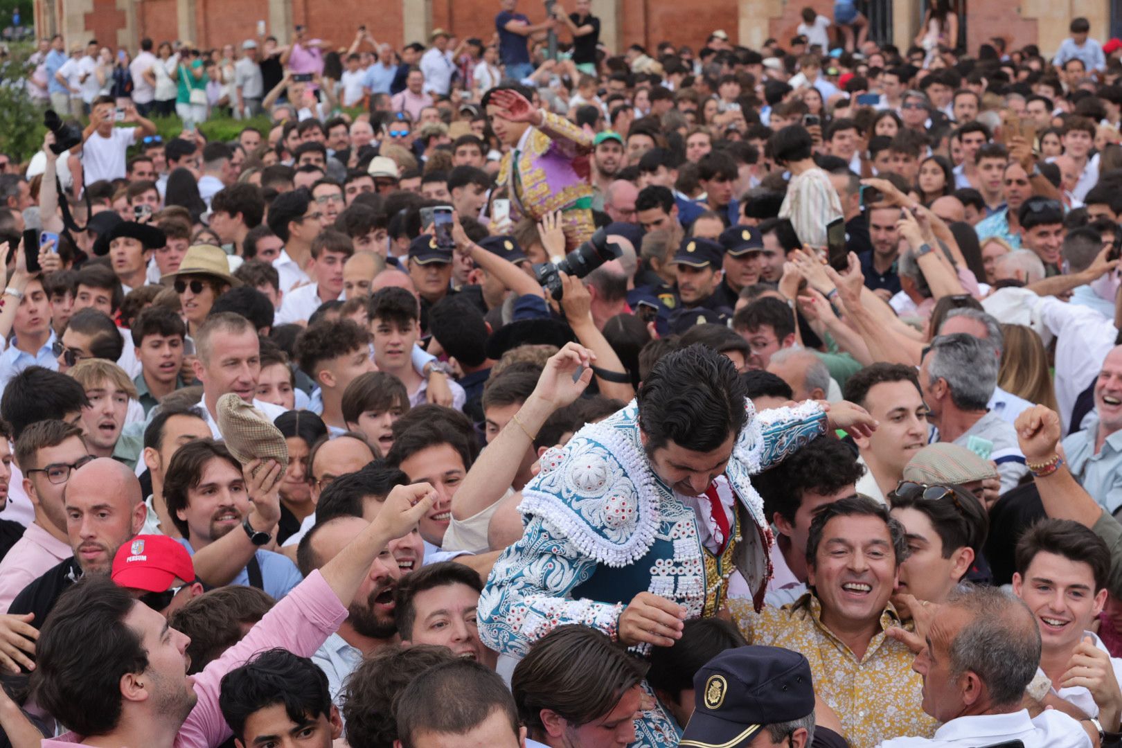 La histórica puerta grande de Morante en La Glorieta, en imágenes