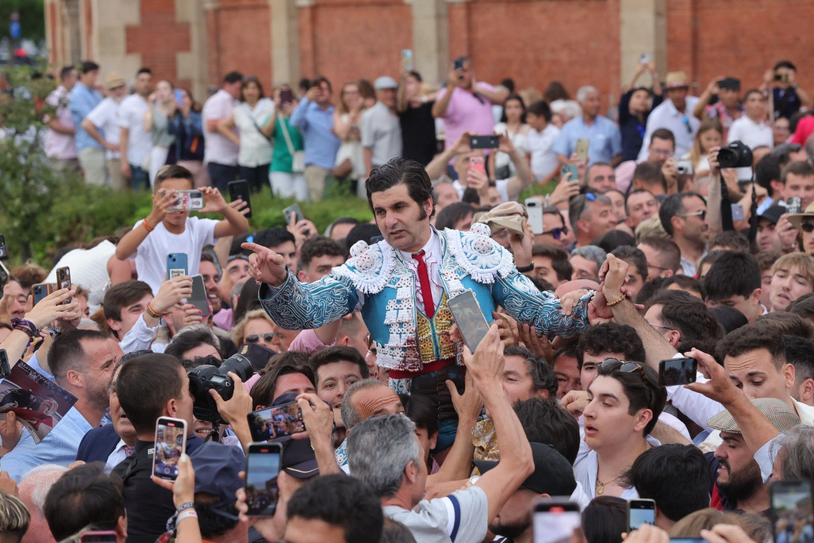 La histórica puerta grande de Morante en La Glorieta, en imágenes