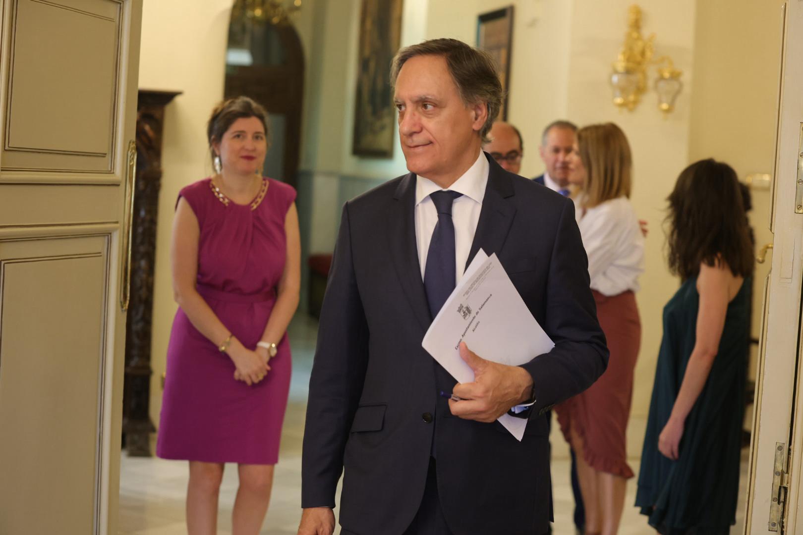El alcalde de Salamanca, Carlos Garcaía Carbayo.