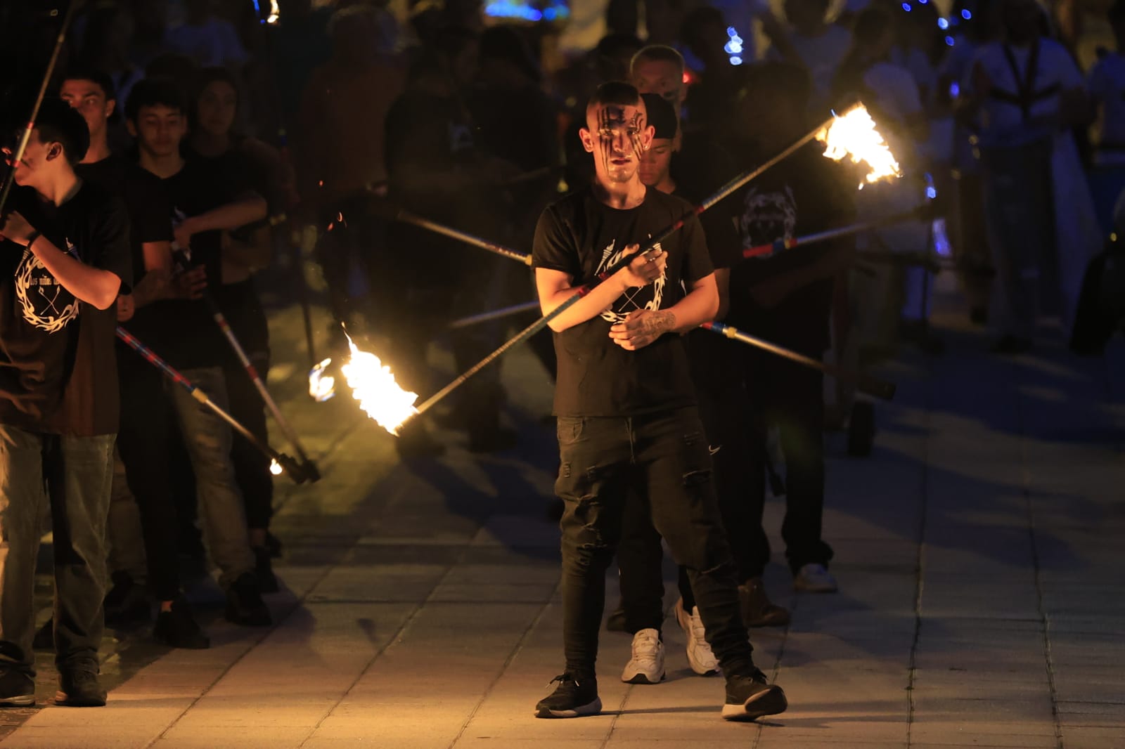 Los barcos de fuego iluminan la segunda jornada del Fácyl en Salamanca