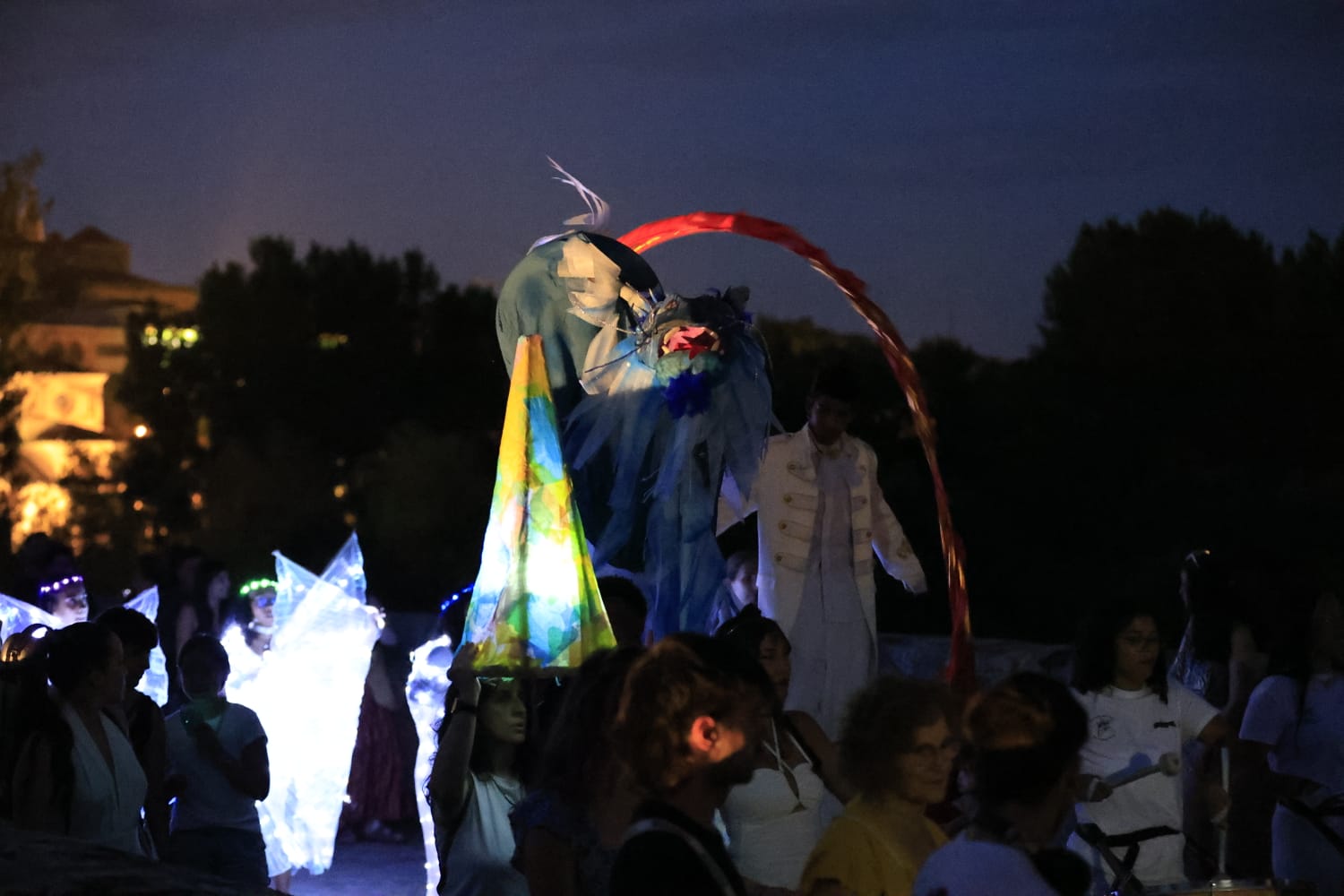 Los barcos de fuego iluminan la segunda jornada del Fácyl en Salamanca