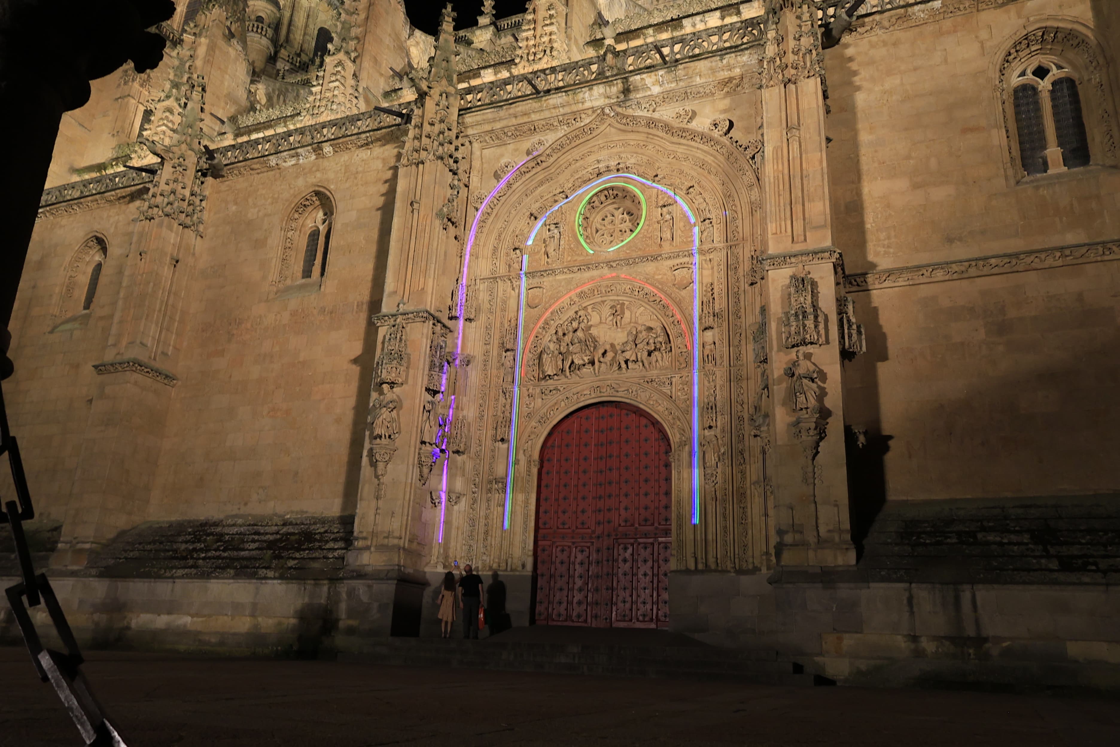 Los barcos de fuego iluminan la segunda jornada del Fácyl en Salamanca