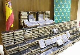 Incautación de droga en una operación.