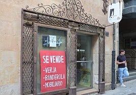 La tienda de Adolfo Sánchez Bogajo cierra la persiana definitivamente.