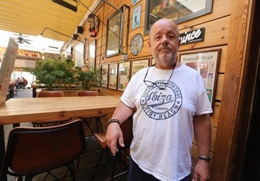 El bar de Salamanca más extravagante con 200 cervezas y billetes que empapelan las paredes