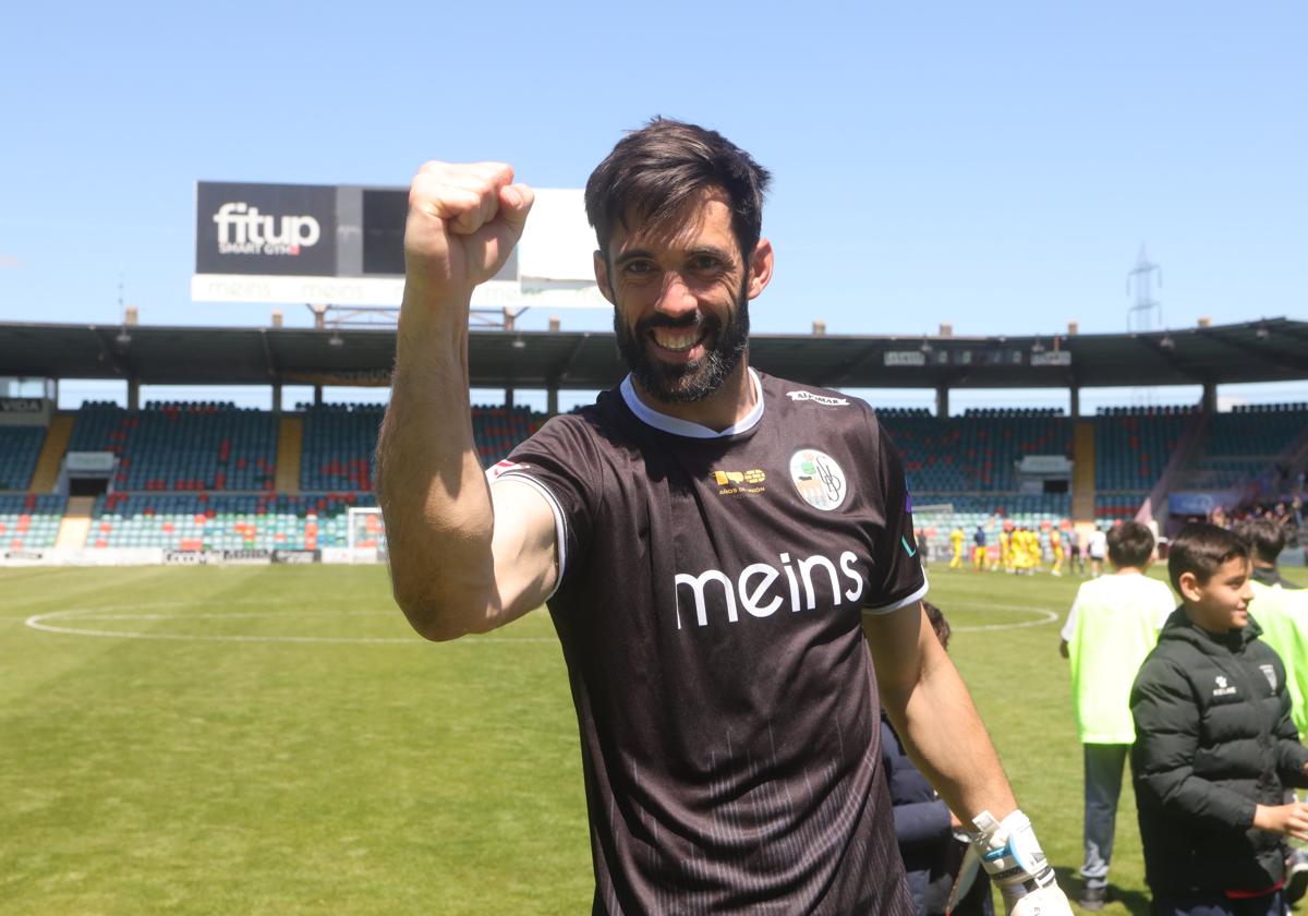 Jon Villanueva, portero del Salamanca CF UDS