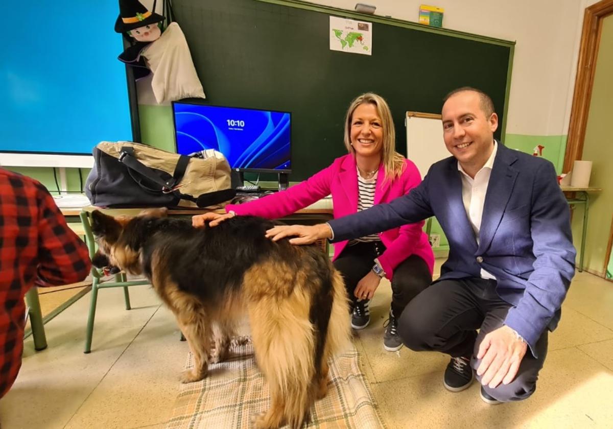 1.200 alumnos de Salamanca aprenden a ser responsables con los animales para prevenir su abandono