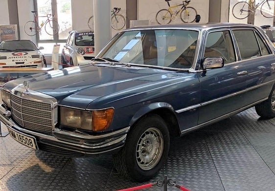 El coche que utilizó la mujer de Franco estará en el Museo de la Automoción de Salamanca