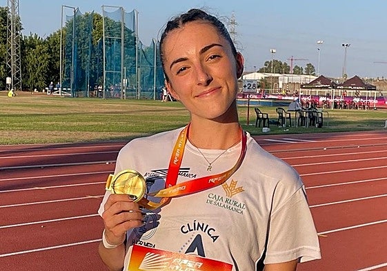 Rocío Garrido, con la reciente medalla de oro en el Nacional.