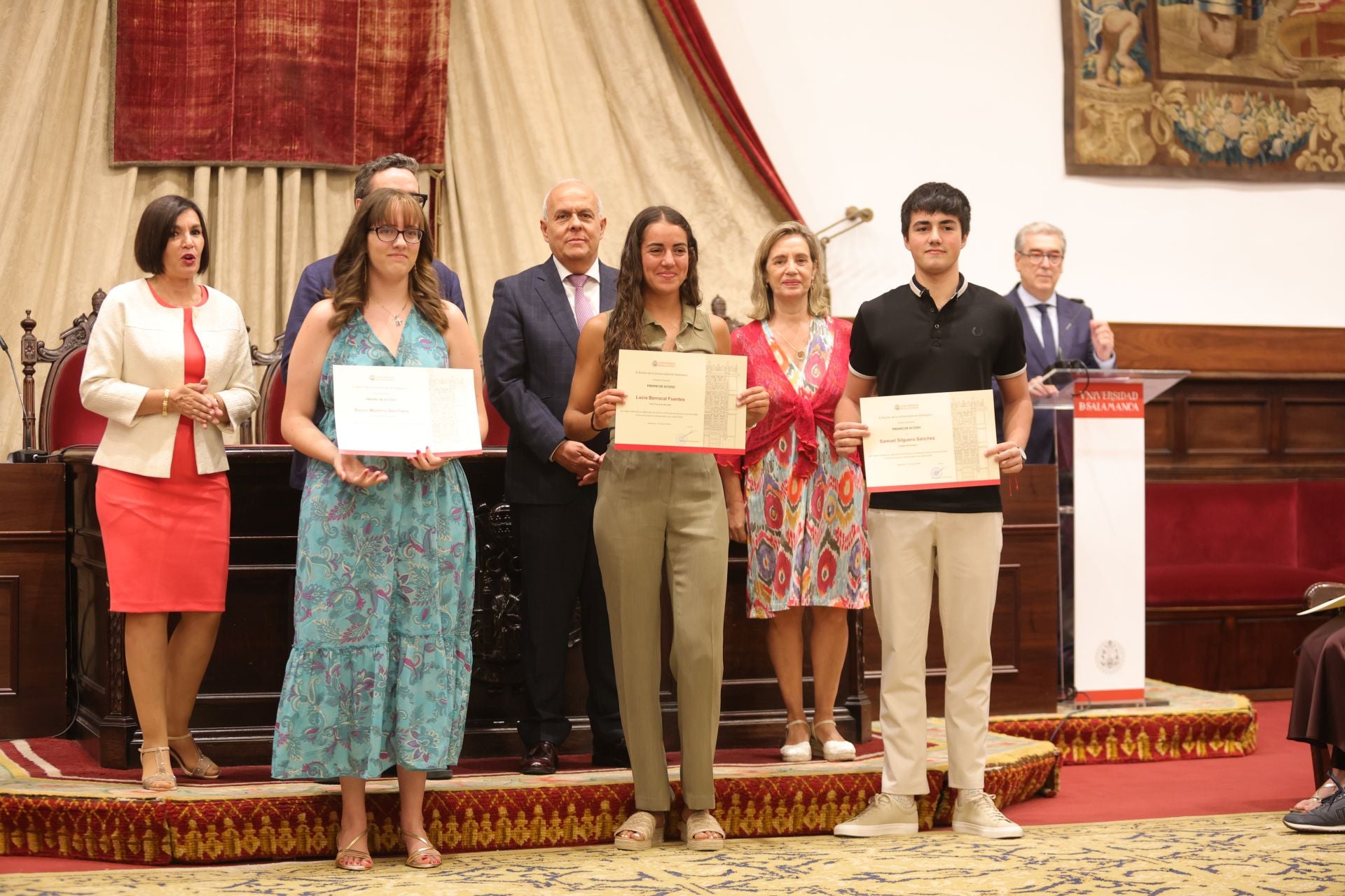 En imagenes la ceremonia de reconocimiento de los mejores resultados de la PAU en Salamanca
