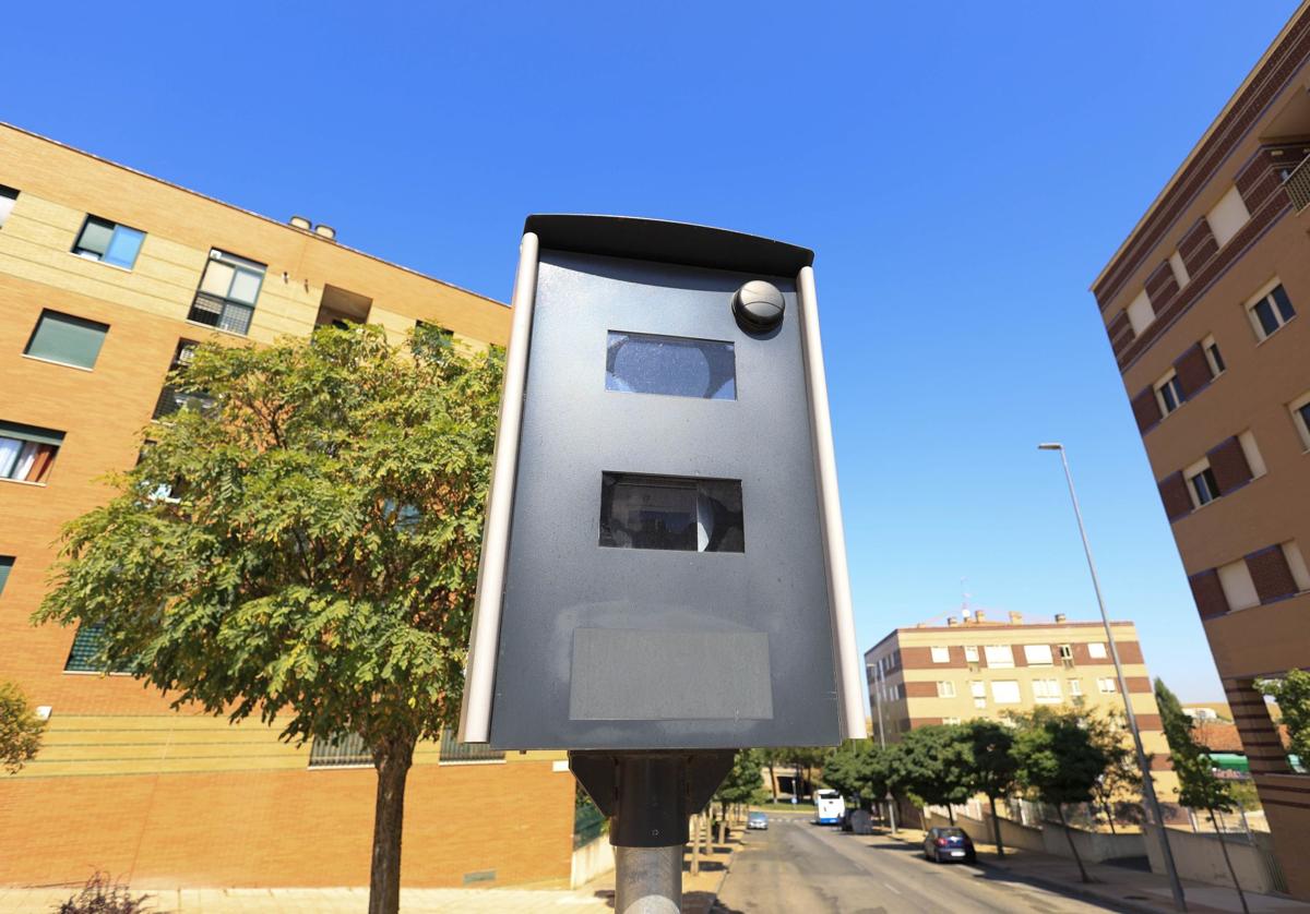 Imagen de archivo de un radar en el barrio de Los Alcaldes, en Salamanca.