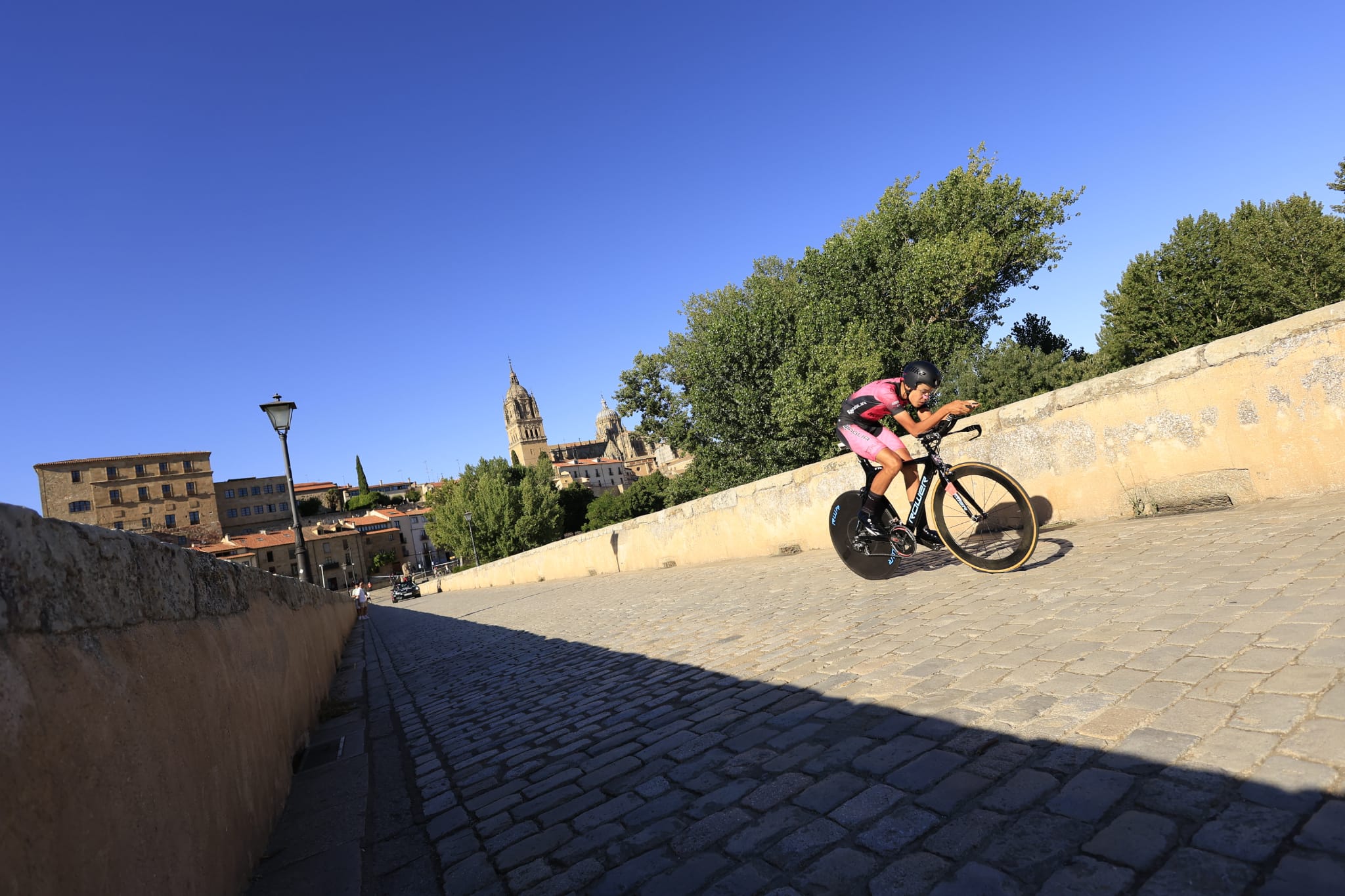 Salamanca inaugura la Vuelta Ciclista a Castilla y León Sub-23 y Élite