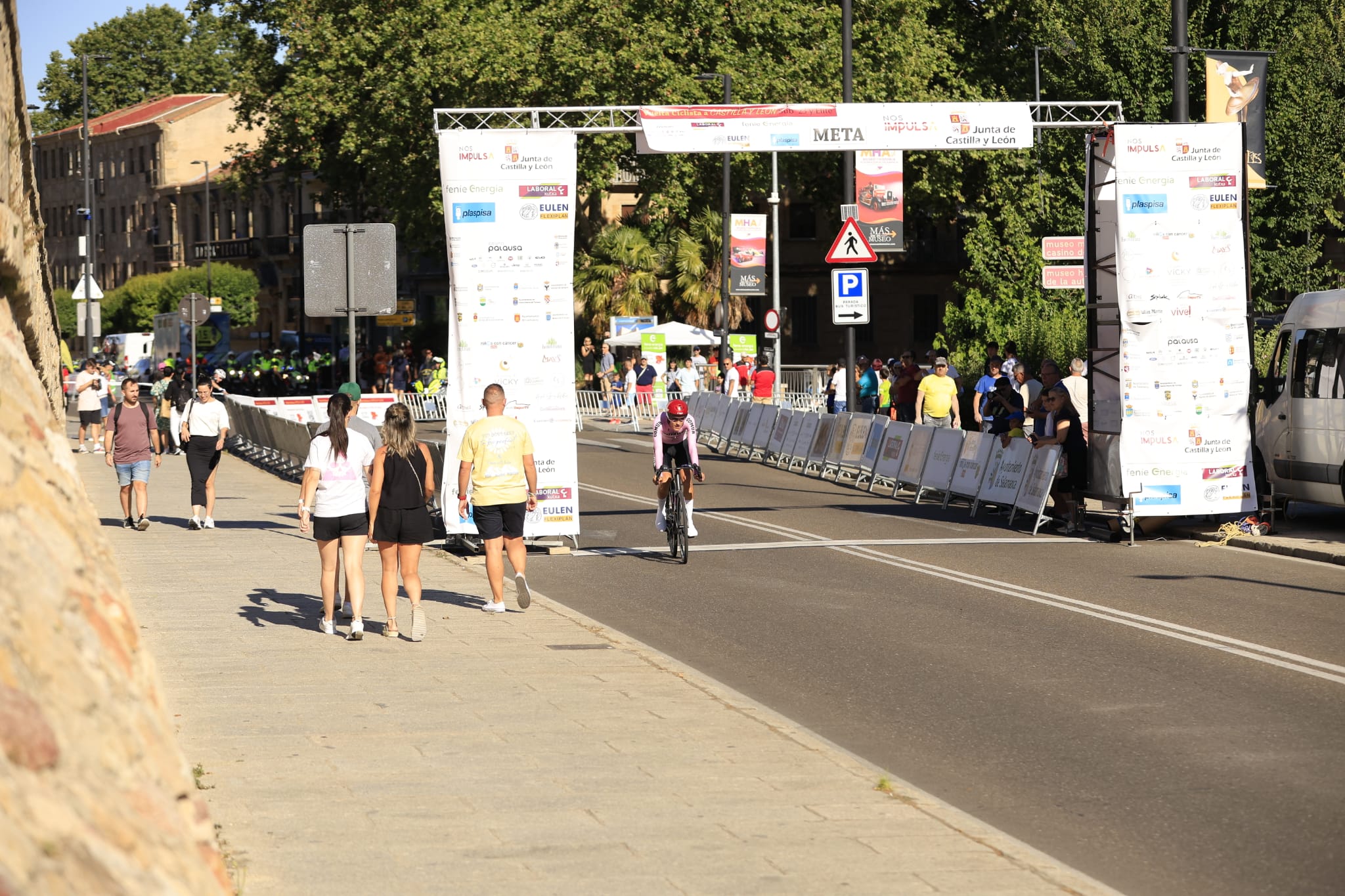 Salamanca inaugura la Vuelta Ciclista a Castilla y León Sub-23 y Élite