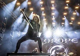 Joey Tempest, de Europe, durante una actuación reciente del grupo.