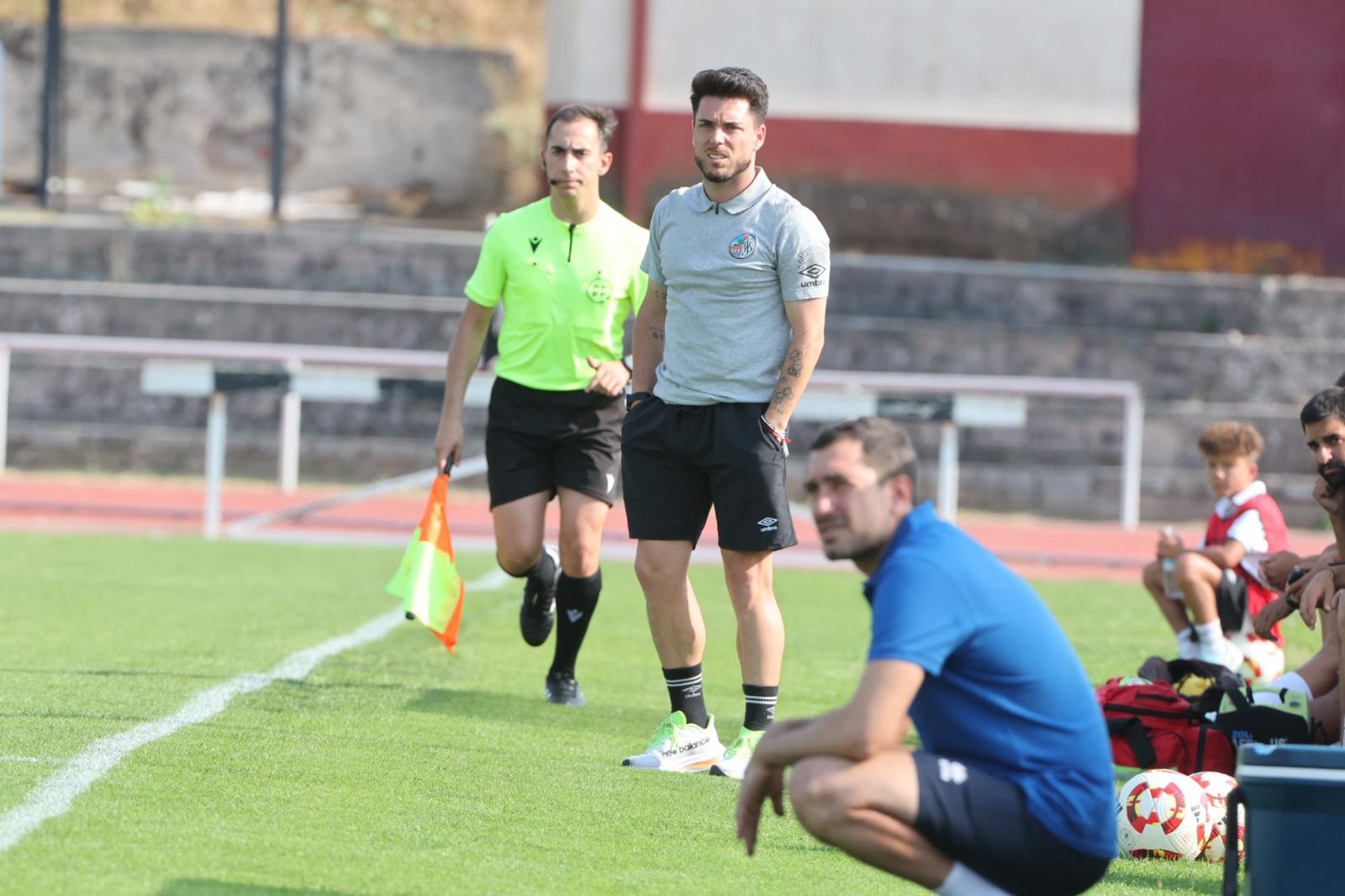 El Salamanca UDS deja escapar la victoria en el último suspiro ante el Guijuelo