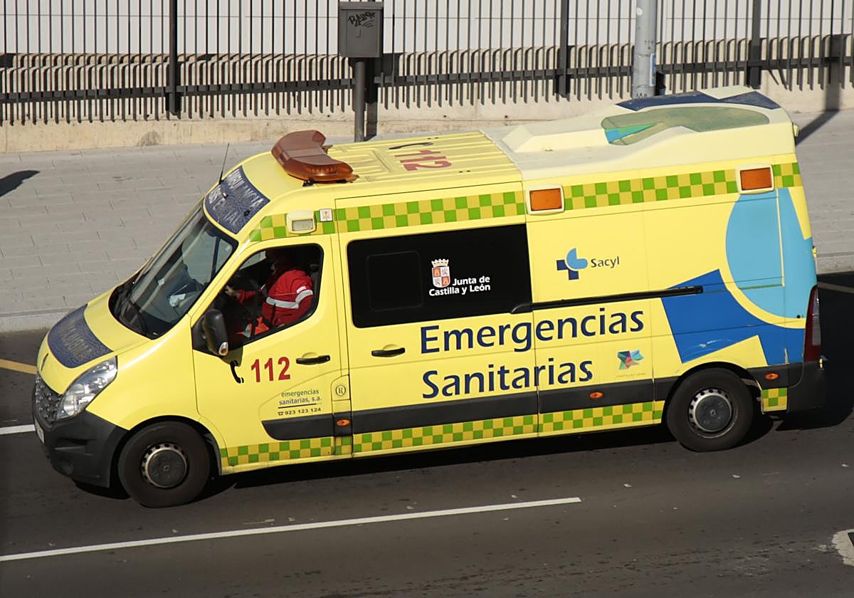 Herida una mujer tras salirse de la vía con su vehículo en Aldeatejada