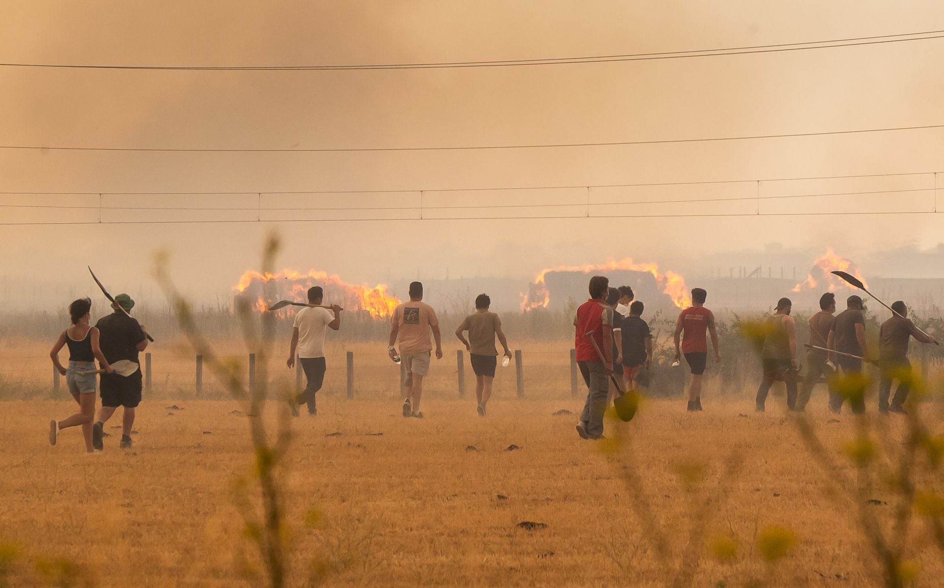 Las dramáticas imágenes del incendio de Martín de Yeltes