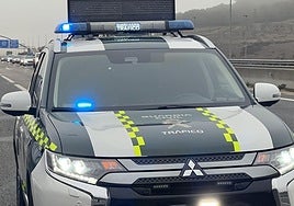 Coche de la Guardia Civil de tráfico en una imagen de archivo