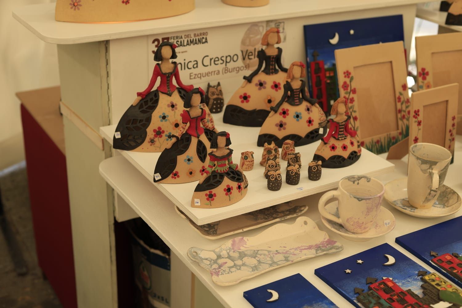 En imagenes, la Feria del Barro de Salamanca