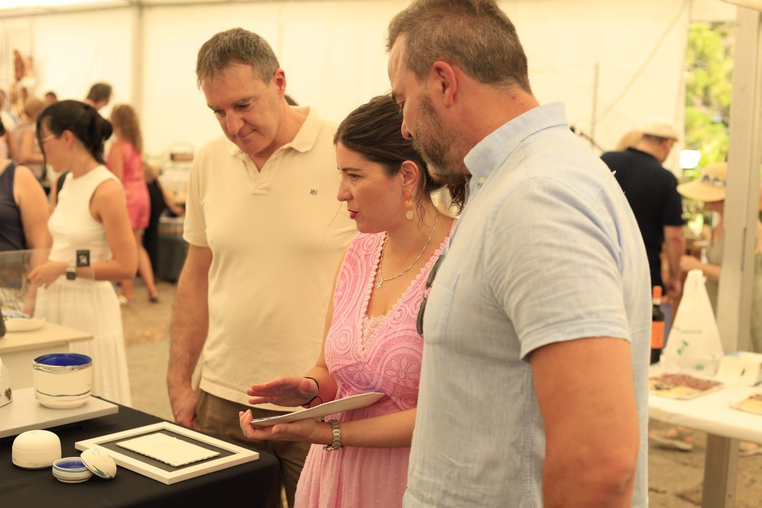 En imagenes, la Feria del Barro de Salamanca