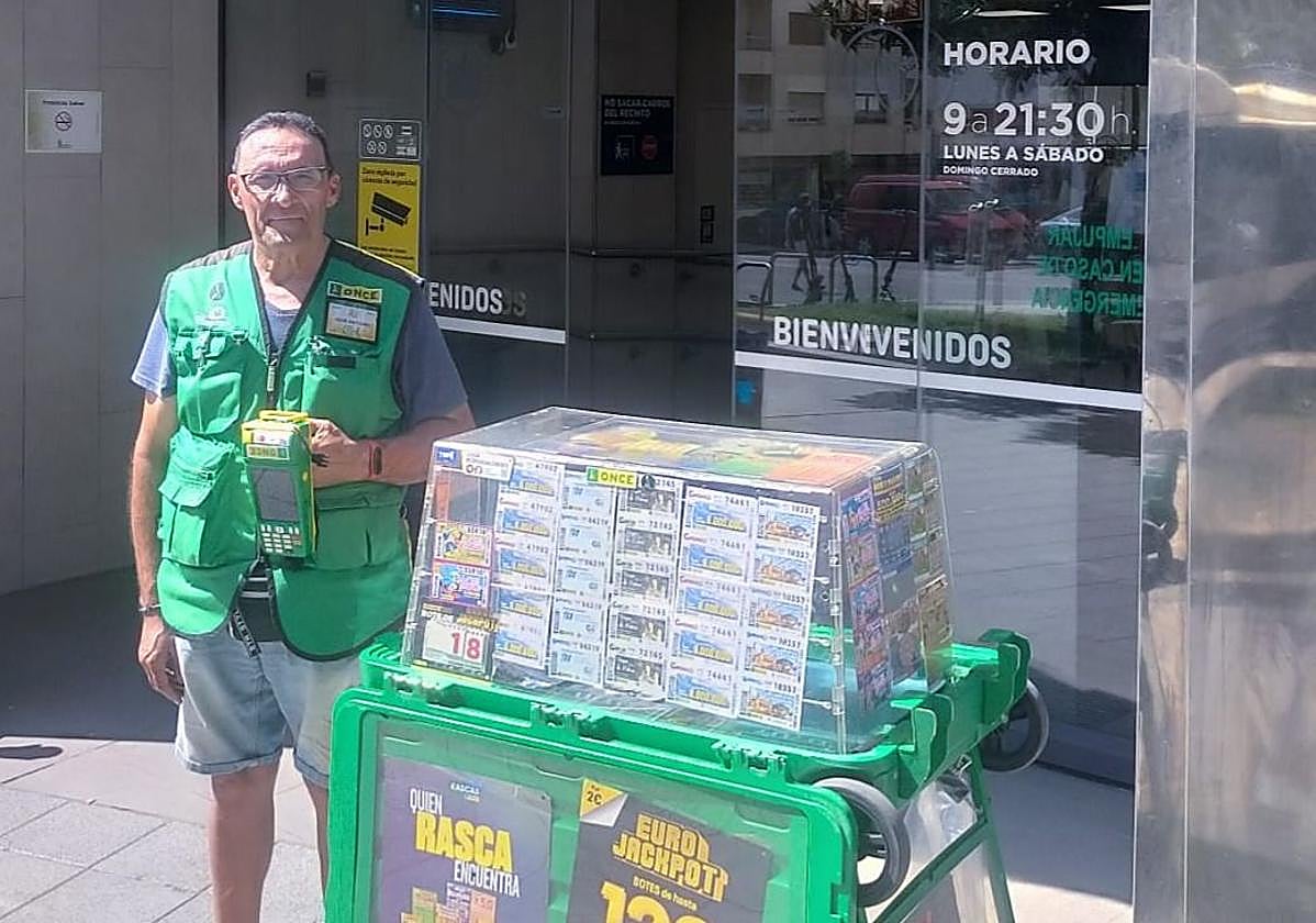 El vendedor de la ONCE José Antonio García Sánchez.