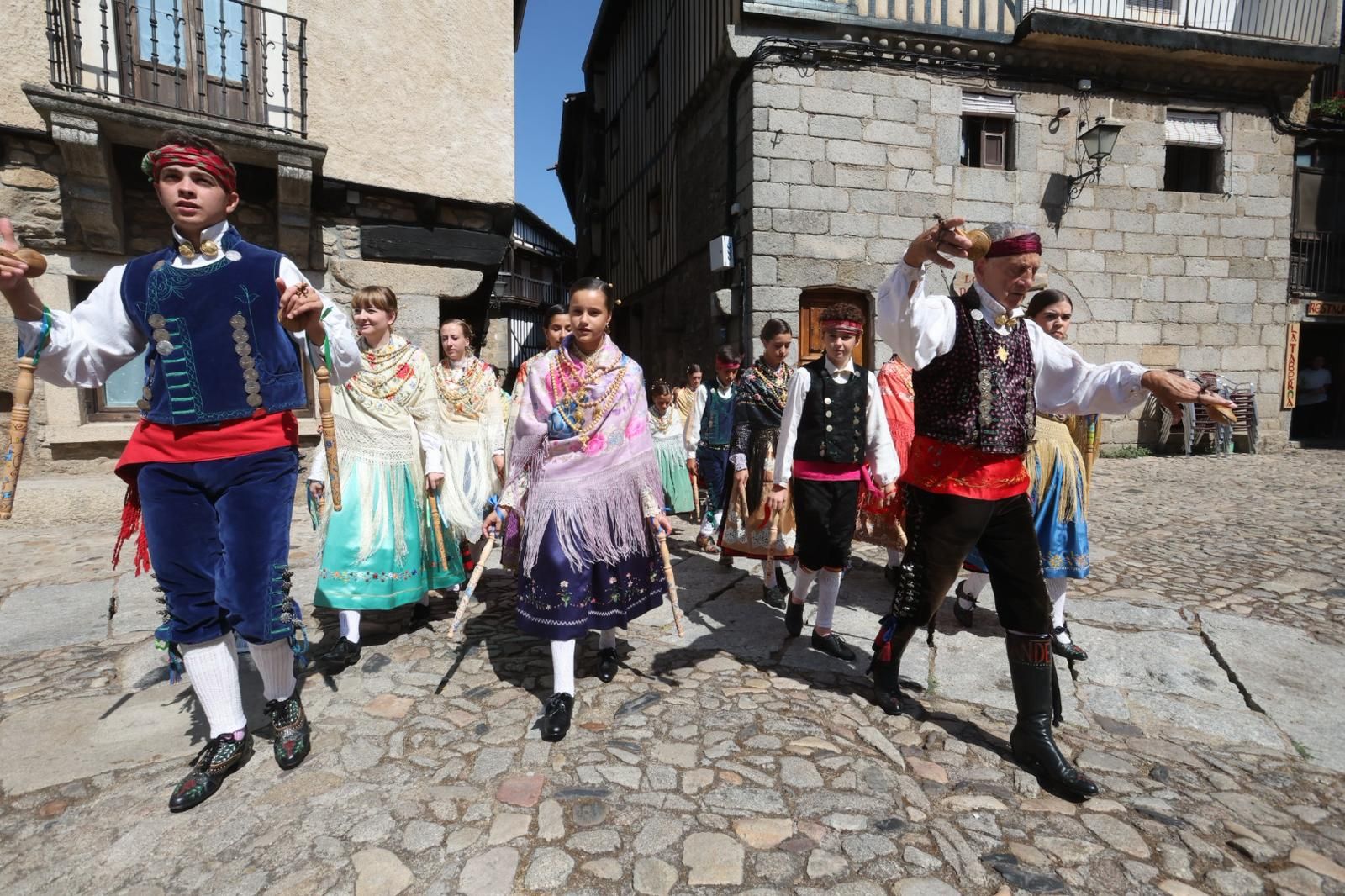 La Alberca &#039;con el corazón dividido entre el fuego y el inicio de las fiestas&#039;