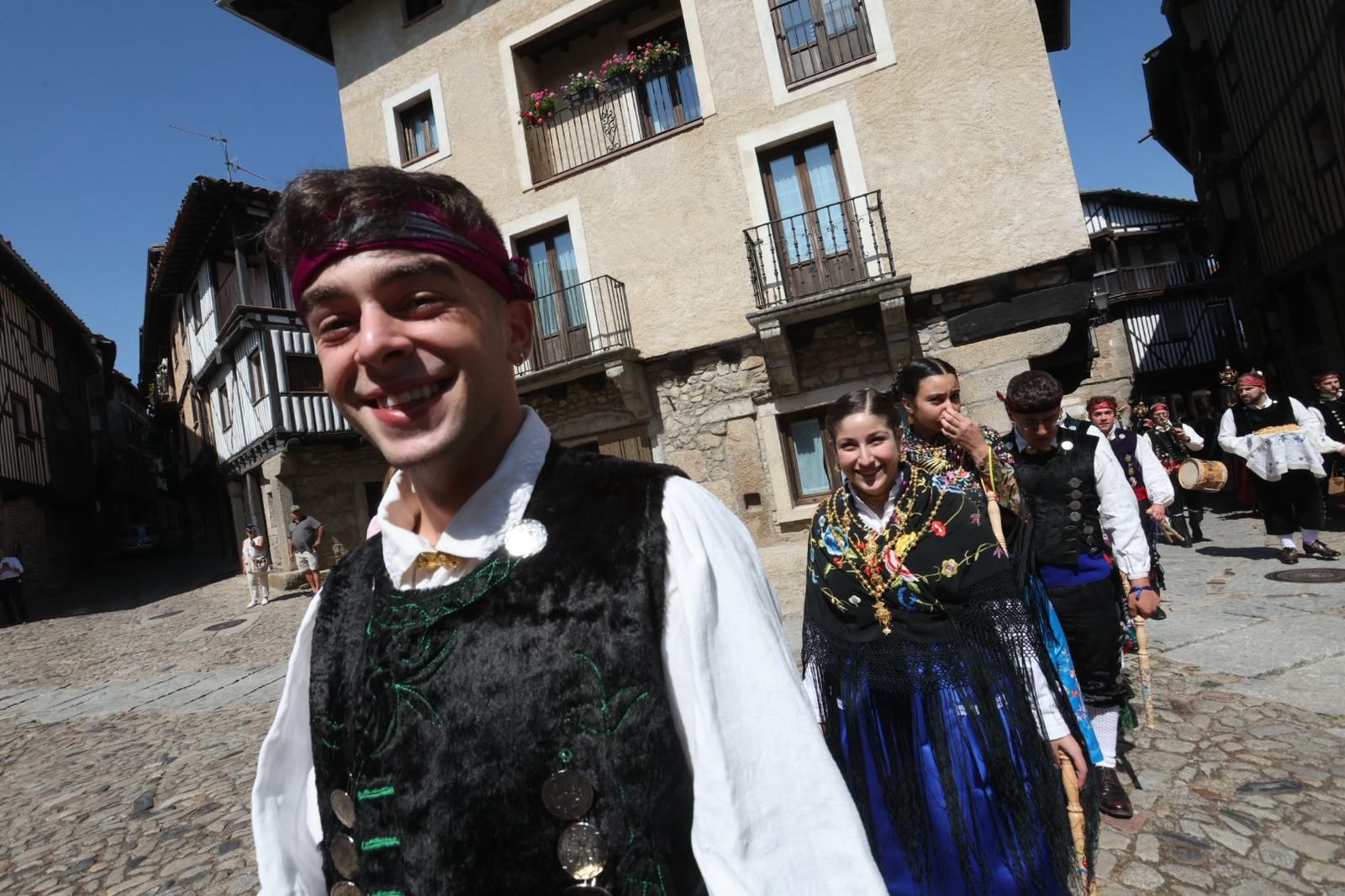 La Alberca &#039;con el corazón dividido entre el fuego y el inicio de las fiestas&#039;