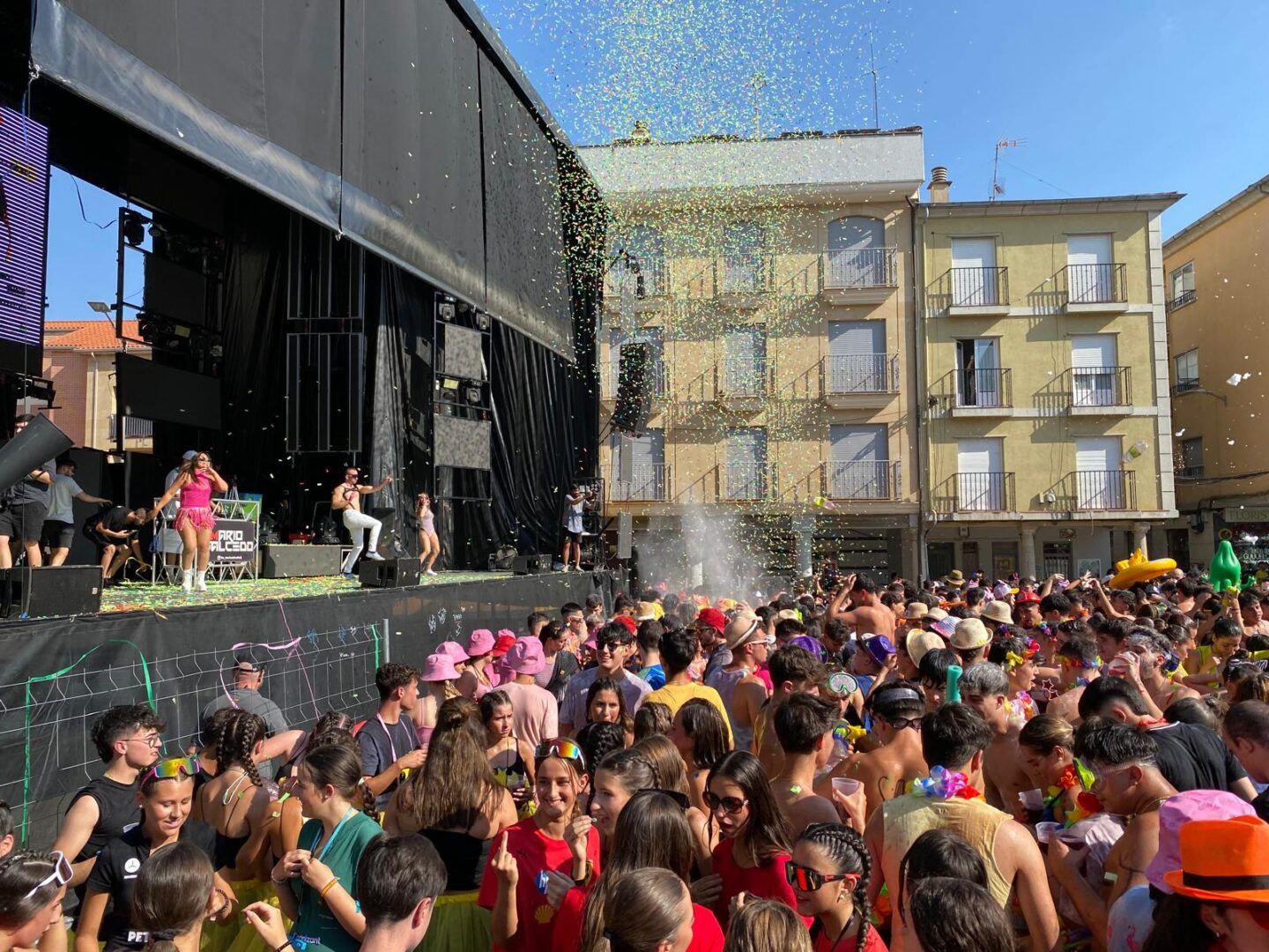 El chupinazo y el pregón inauguran las fiestas de Guijuelo