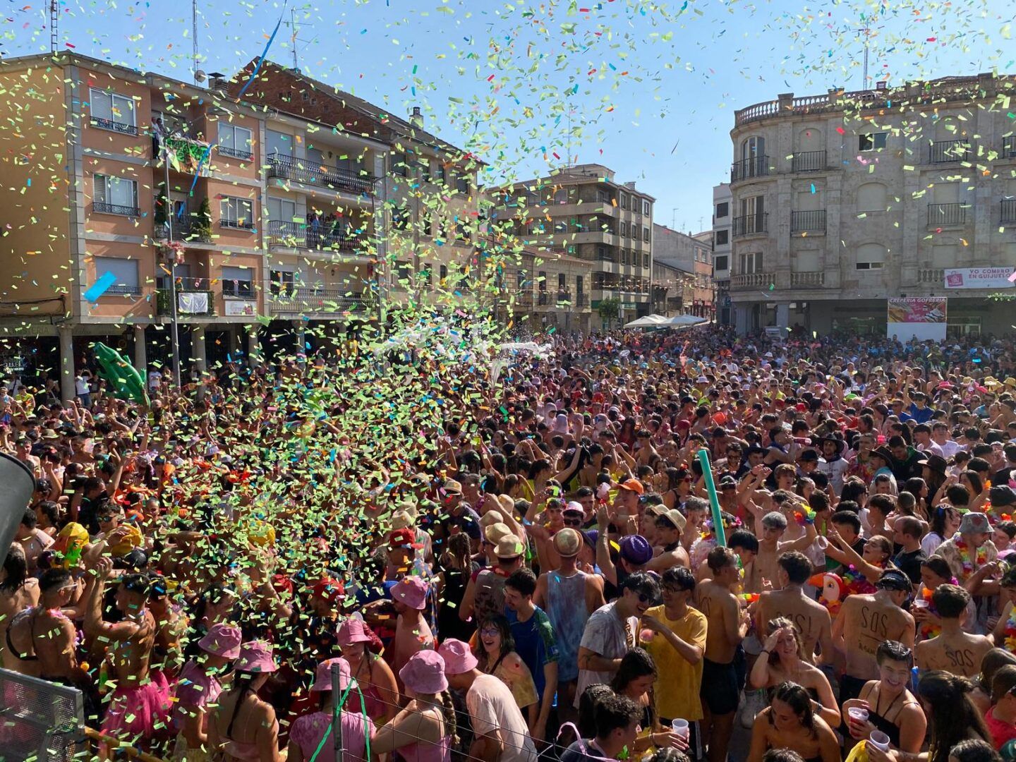 El chupinazo y el pregón inauguran las fiestas de Guijuelo