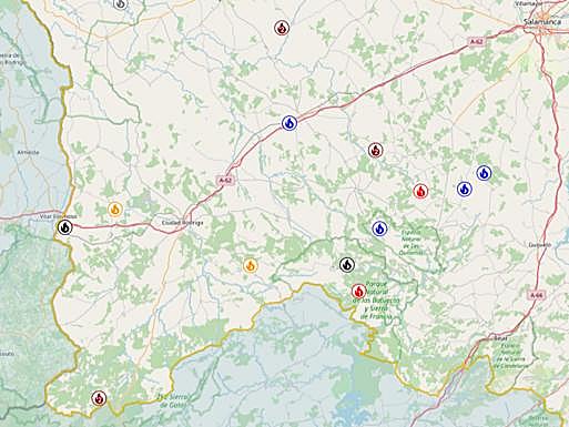Situación de los incendios activos en Salamanca en la mañana de este viernes.