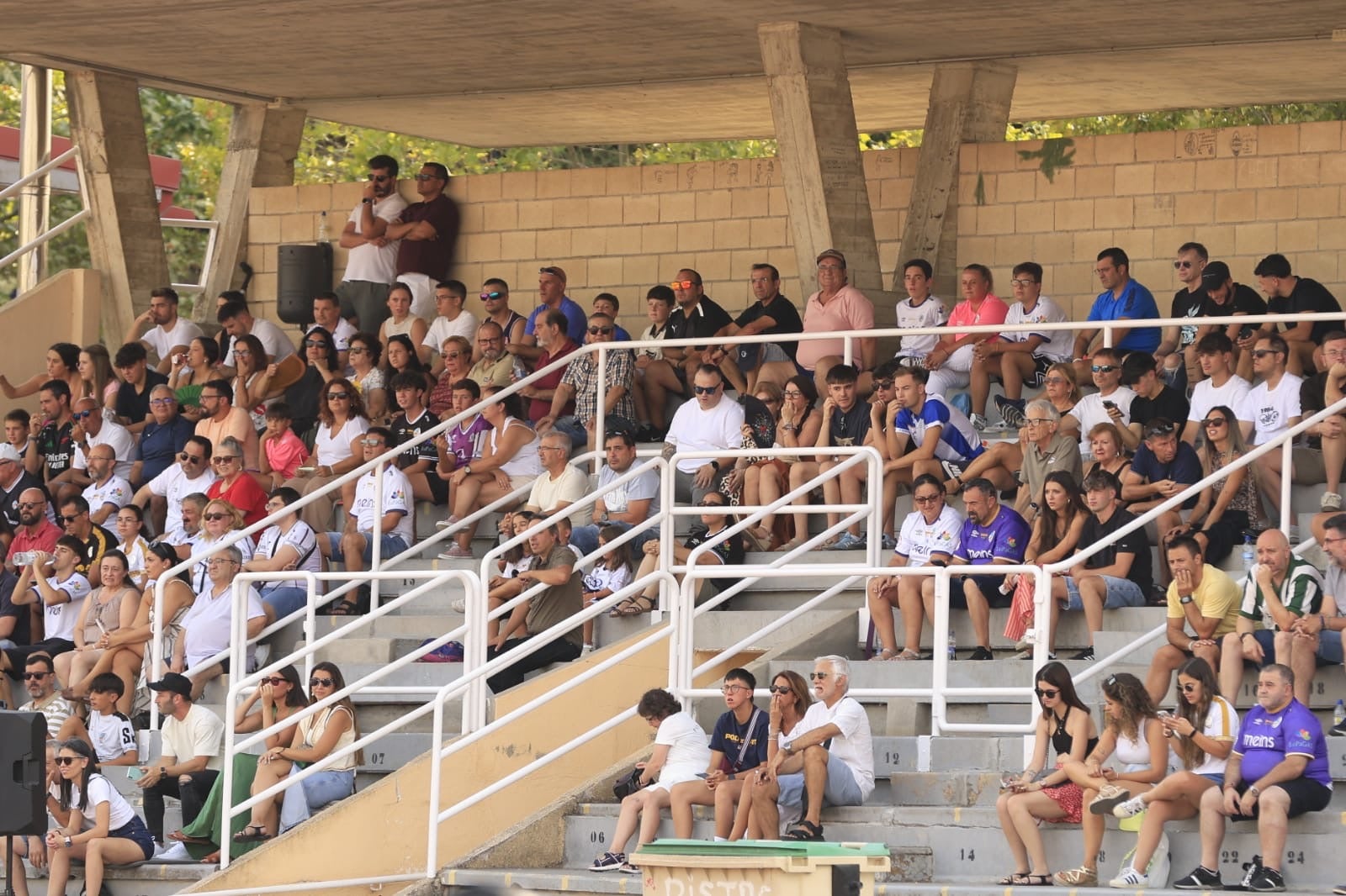 El derbi entre el Salamanca UDS y el Santa Marta, en imágenes