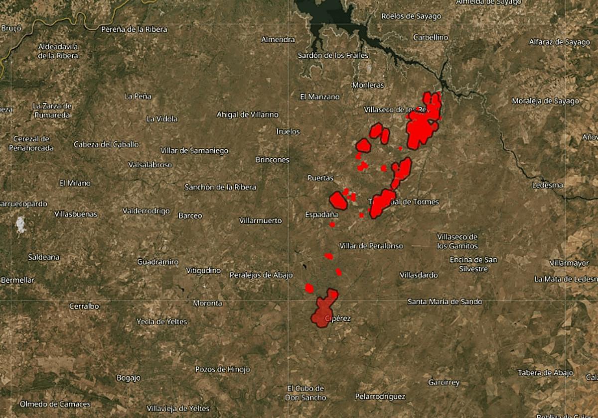 Vista del incendio de Cipérez con la zona afectada este domingo 17 de agosto desde el sistema satelital Copernicus de la Unión Europea.
