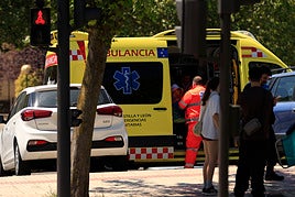 Foto de Archivo de una ambulancia en Salamanca