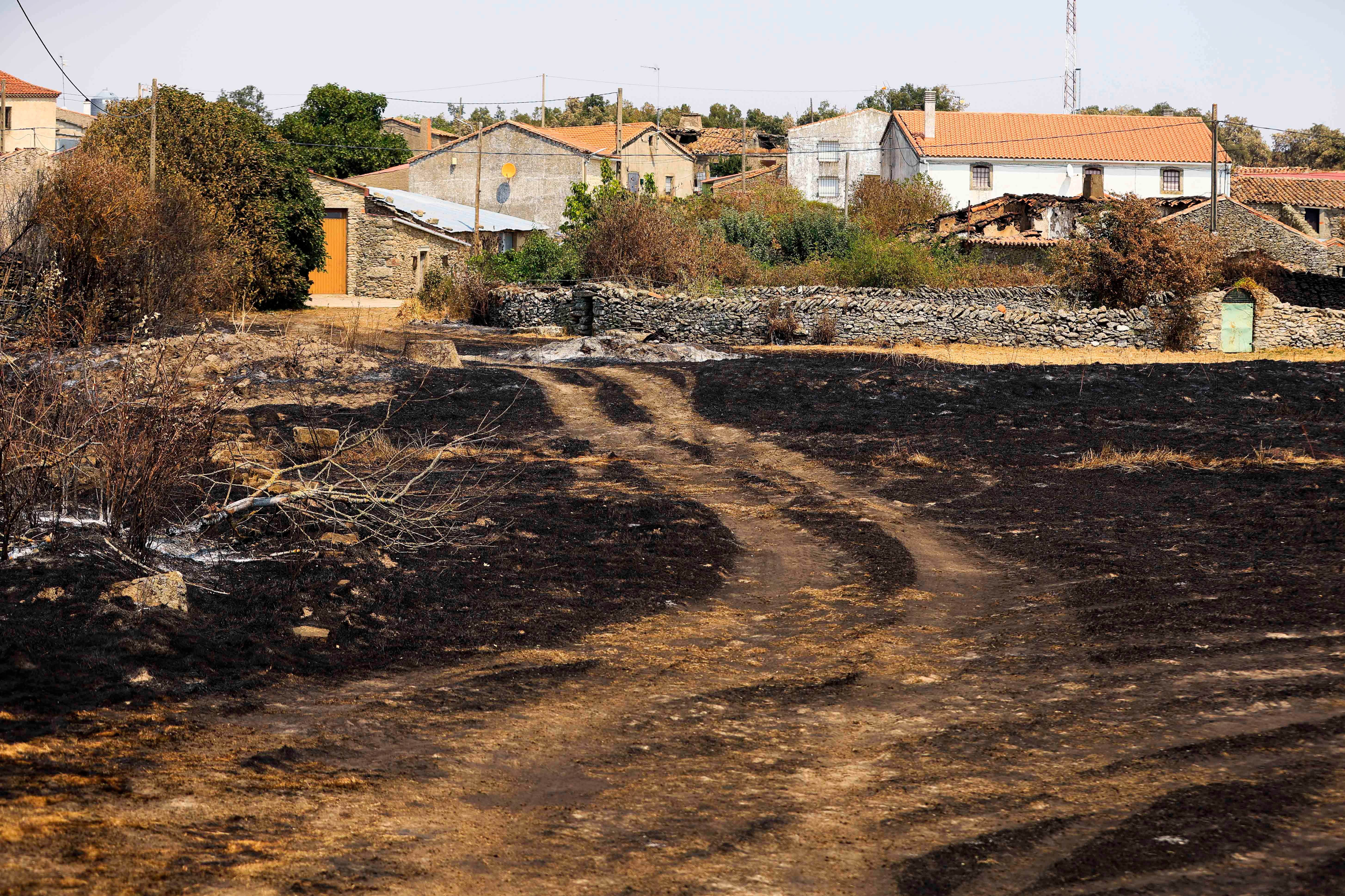 En imágenes, el rastro negro del mayor incendio de la provincia de Salamanca