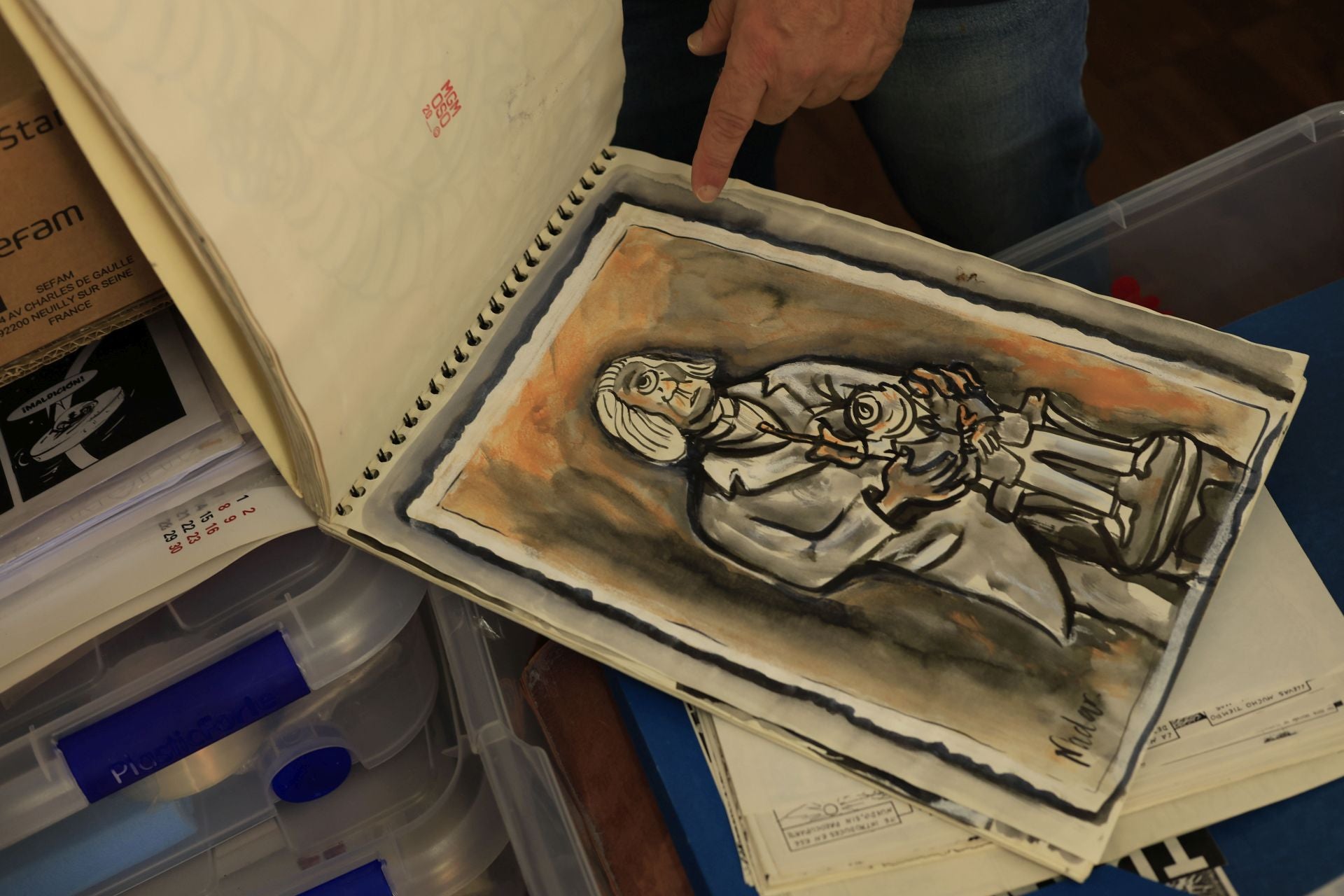 Entramos en el estudio de uno de los pioneros del cómic underground en Salamanca