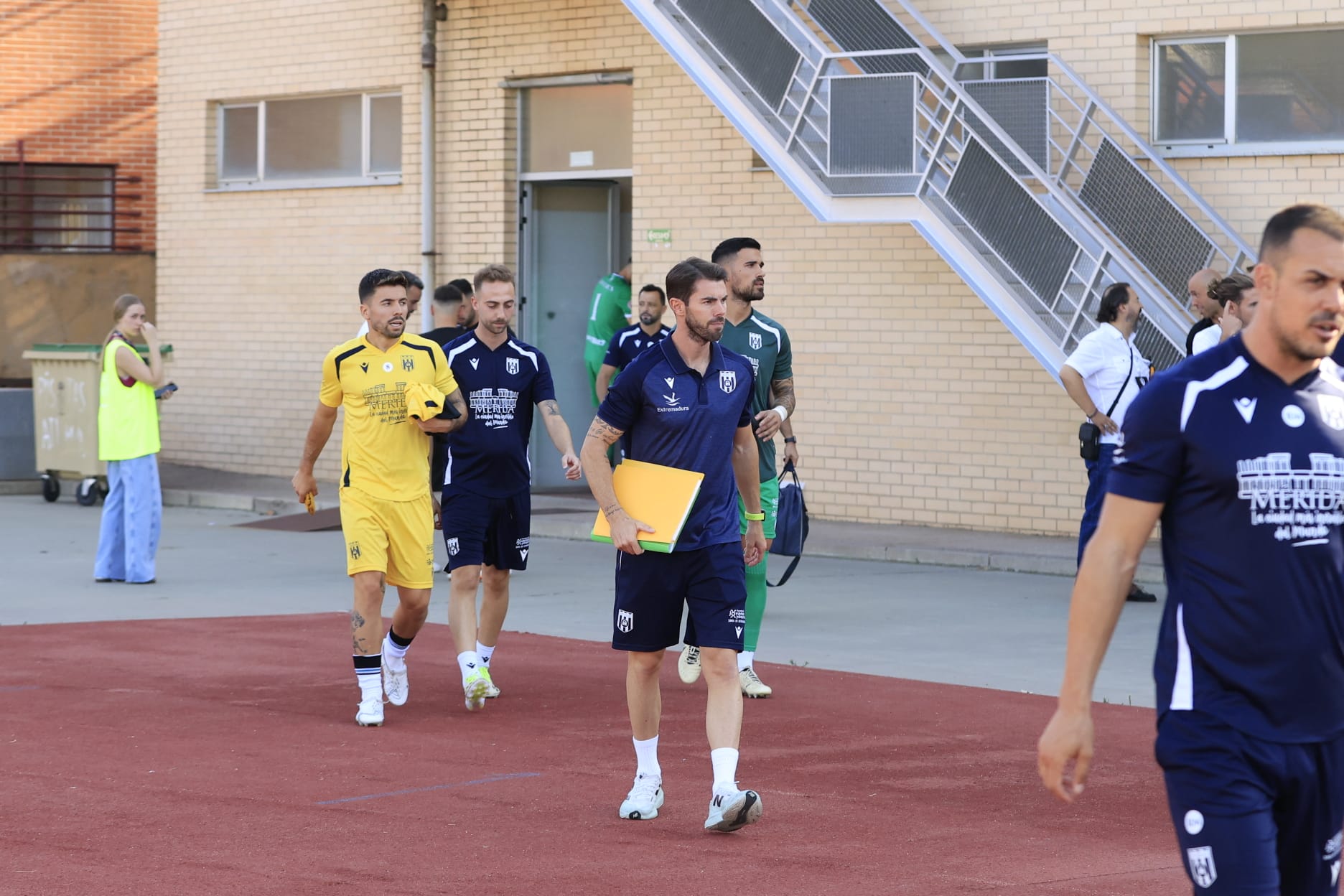 En imágenes, el partido entre Unionistas y el Mérida que honra a la extinta UDS