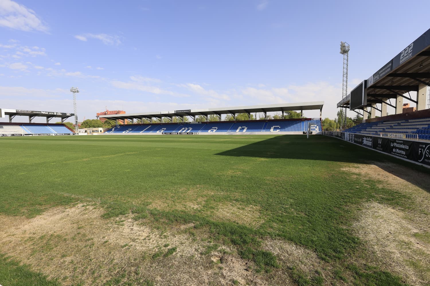 Así está el césped del Reina Sofía a cinco días para el comienzo de temporada