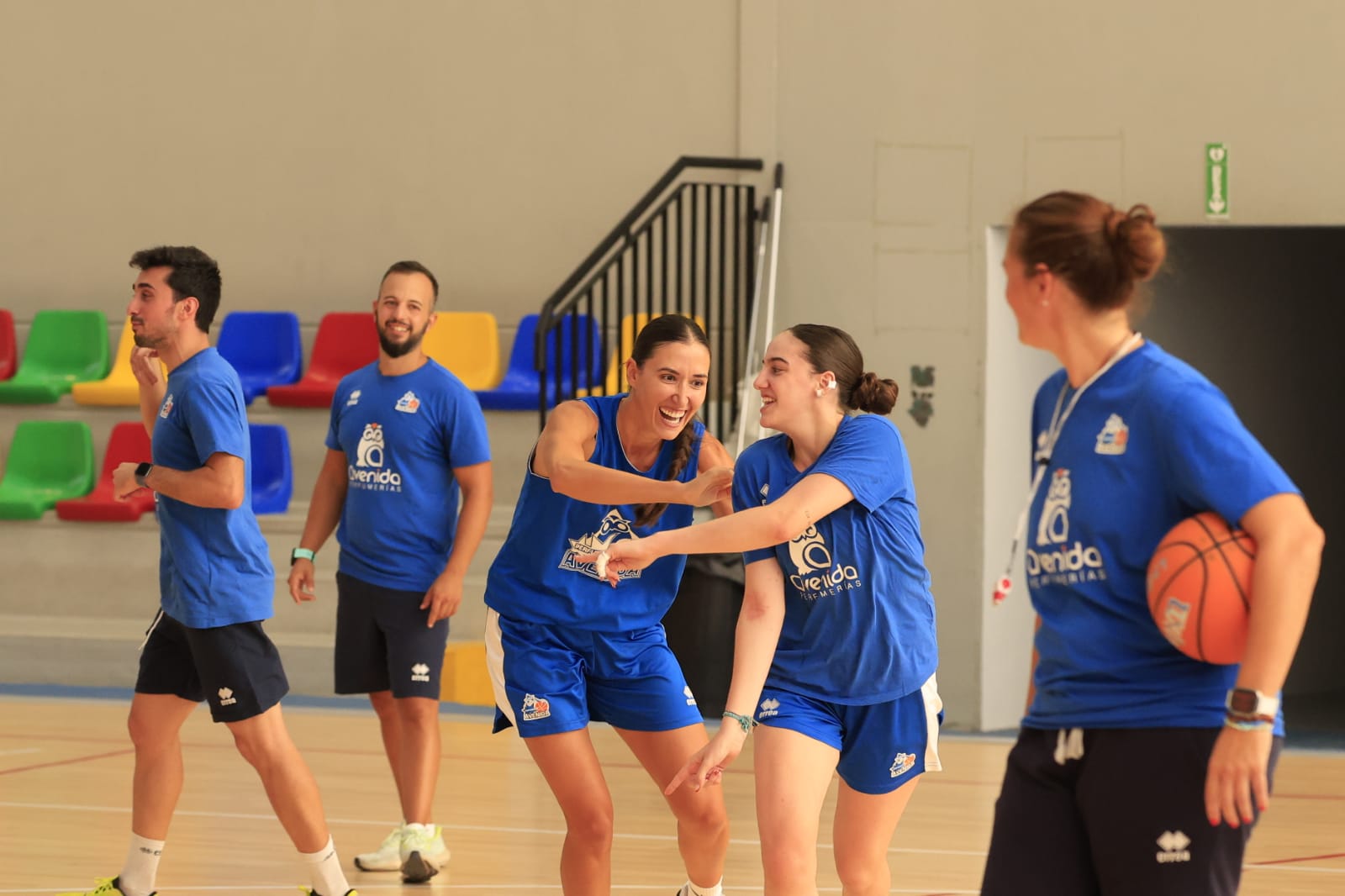 El primer entrenamiento de la temporada de Perfumerías Avenida, en imágenes