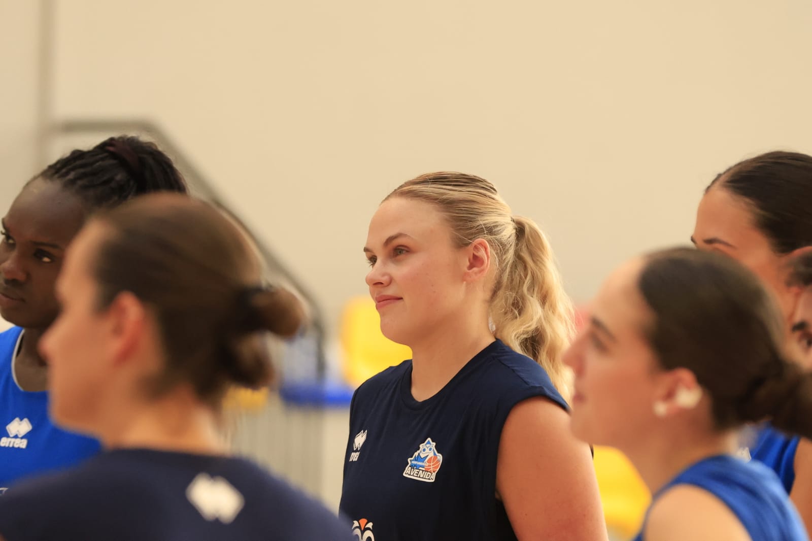 El primer entrenamiento de la temporada de Perfumerías Avenida, en imágenes